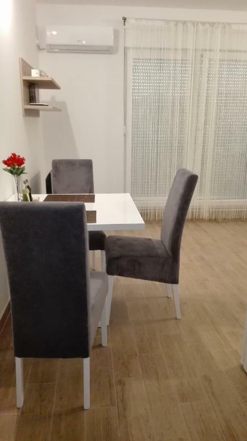 Apartamento Sibenska Oaza Šibenik Exterior foto